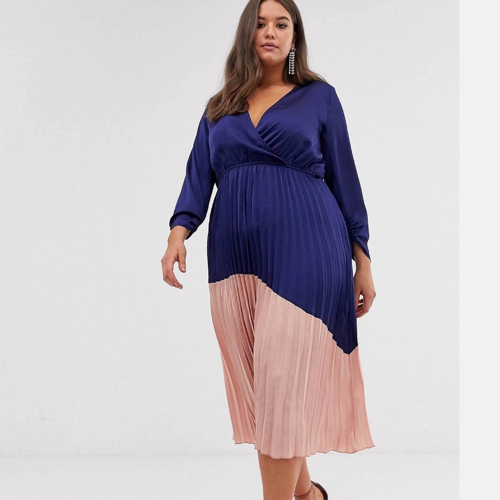 Pleated Color block Liquorish Curve Midi Dress